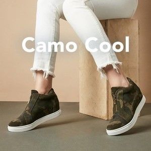 Blondo Glenda Camo Hidden Wedge Sneakers Size 9